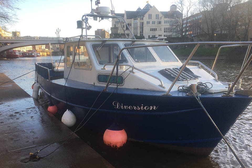 Carbon Monoxide Poisoning kills 2 friends on the motor cruiser Diversion 